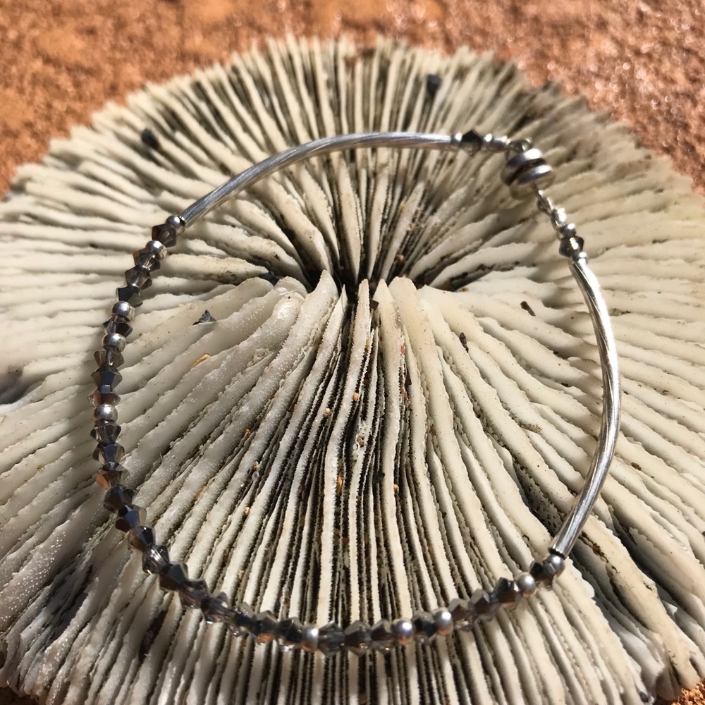 Swarovski gray and silver bracelet with magnet - Picture 4 of 4